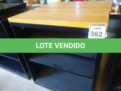 LOTE 362 - 02 ARMÁRIOS DE FERRO. (NO ESTADO) ATENÇÃO! FAZER A VISITAÇÃO ANTES DE ARREMATAR, NÃO SABEMOS SE FUNCIONA. LEILÃO NÃO TEM GARANTIA E NEM DEVOLUÇÃO, SUJEITO A POSSÍVEIS AVARIAS VISÍVEIS/OCULTAS E/OU AUSÊNCIA DE COMPONENTES.