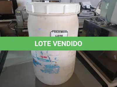LOTE 225 - 01 TAMBOR COM PASTILHAS DE CLORO. (NO ESTADO) ATENÇÃO! FAZER A VISITAÇÃO ANTES DE ARREMATAR, NÃO SABEMOS SE FUNCIONA. LEILÃO NÃO TEM GARANTIA E NEM DEVOLUÇÃO, SUJEITO A POSSÍVEIS AVARIAS VISÍVEIS/OCULTAS E/OU AUSÊNCIA DE COMPONENTES.
