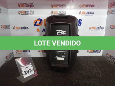 LOTE 293 - 01 CAIXA DE SOM PASSIVA MARCA PZ PRO ÁUDIO. (NO ESTADO) ATENÇÃO! FAZER A VISITAÇÃO ANTES DE ARREMATAR, NÃO SABEMOS SE FUNCIONA. LEILÃO NÃO TEM GARANTIA E NEM DEVOLUÇÃO, SUJEITO A POSSÍVEIS AVARIAS VISÍVEIS/OCULTAS E/OU AUSÊNCIA DE COMPONENTES.