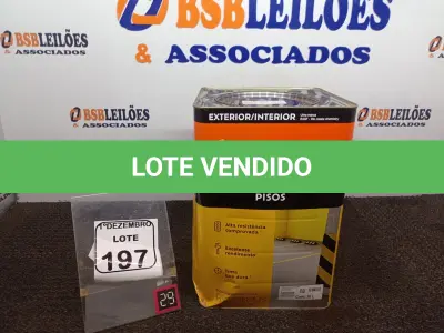 LOTE 197 - 01 LATA DE TINTA MARCA SUVINIL COR CINZA FOSCO ESCURO 18L. (NOVO)(VALIDADE 10/2027) (NO ESTADO) ATENÇÃO! FAZER A VISITAÇÃO ANTES DE ARREMATAR, NÃO SABEMOS SE FUNCIONA. LEILÃO NÃO TEM GARANTIA E NEM DEVOLUÇÃO, SUJEITO A POSSÍVEIS AVARIAS VISÍVEIS/OCULTAS E/OU AUSÊNCIA DE COMPONENTES.