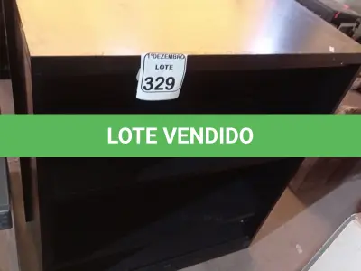LOTE 329 - 02 ARMÁRIOS DE FERRO. (NO ESTADO) ATENÇÃO! FAZER A VISITAÇÃO ANTES DE ARREMATAR, NÃO SABEMOS SE FUNCIONA. LEILÃO NÃO TEM GARANTIA E NEM DEVOLUÇÃO, SUJEITO A POSSÍVEIS AVARIAS VISÍVEIS/OCULTAS E/OU AUSÊNCIA DE COMPONENTES.