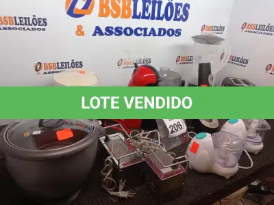 LOTE 206 - 01 LOTE C/VÁRIOS UTENSÍLIOS E ELETRÔNICOS P/COZINHA. (NO ESTADO) ATENÇÃO! FAZER A VISITAÇÃO ANTES DE ARREMATAR, NÃO SABEMOS SE FUNCIONA. LEILÃO NÃO TEM GARANTIA E NEM DEVOLUÇÃO, SUJEITO A POSSÍVEIS AVARIAS VISÍVEIS/OCULTAS E/OU AUSÊNCIA DE COMPONENTES.