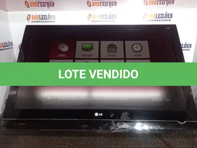 LOTE 374 - 01 TV MARCA LG 42”. (NO ESTADO) ATENÇÃO! FAZER A VISITAÇÃO ANTES DE ARREMATAR, NÃO SABEMOS SE FUNCIONA. LEILÃO NÃO TEM GARANTIA E NEM DEVOLUÇÃO, SUJEITO A POSSÍVEIS AVARIAS VISÍVEIS/OCULTAS E/OU AUSÊNCIA DE COMPONENTES.