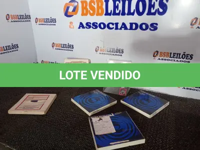 LOTE 307 - 05 FITAS ANTIGAS. (NO ESTADO) ATENÇÃO! FAZER A VISITAÇÃO ANTES DE ARREMATAR, NÃO SABEMOS SE FUNCIONA. LEILÃO NÃO TEM GARANTIA E NEM DEVOLUÇÃO, SUJEITO A POSSÍVEIS AVARIAS VISÍVEIS/OCULTAS E/OU AUSÊNCIA DE COMPONENTES.