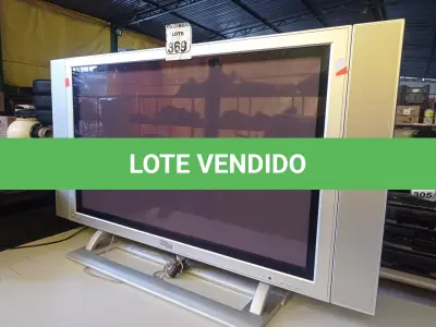 LOTE 369 - 01 TV MARCA PHILCO 42”. (NO ESTADO) ATENÇÃO! FAZER A VISITAÇÃO ANTES DE ARREMATAR, NÃO SABEMOS SE FUNCIONA. LEILÃO NÃO TEM GARANTIA E NEM DEVOLUÇÃO, SUJEITO A POSSÍVEIS AVARIAS VISÍVEIS/OCULTAS E/OU AUSÊNCIA DE COMPONENTES.