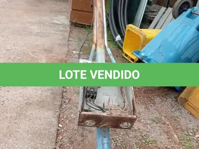 LOTE 484 - 01 PADRÃO DE ENERGIA. (NO ESTADO) ATENÇÃO! FAZER A VISITAÇÃO ANTES DE ARREMATAR, NÃO SABEMOS SE FUNCIONA. LEILÃO NÃO TEM GARANTIA E NEM DEVOLUÇÃO, SUJEITO A POSSÍVEIS AVARIAS VISÍVEIS/OCULTAS E/OU AUSÊNCIA DE COMPONENTES.