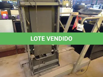 LOTE 352 - 02 ESTEIRAS INCOMPLETAS MARCAS E MODELOS DIVERSOS. (NO ESTADO) ATENÇÃO! FAZER A VISITAÇÃO ANTES DE ARREMATAR, NÃO SABEMOS SE FUNCIONA. LEILÃO NÃO TEM GARANTIA E NEM DEVOLUÇÃO, SUJEITO A POSSÍVEIS AVARIAS VISÍVEIS/OCULTAS E/OU AUSÊNCIA DE COMPONENTES.
