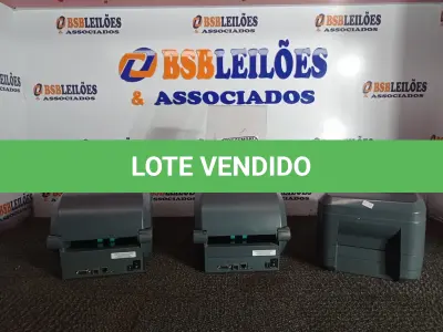 LOTE 235 - 03 IMPRESSORAS TÉRMICA DE ETIQUETAS MARCA ZEBRA. (NO ESTADO) ATENÇÃO! FAZER A VISITAÇÃO ANTES DE ARREMATAR, NÃO SABEMOS SE FUNCIONA. LEILÃO NÃO TEM GARANTIA E NEM DEVOLUÇÃO, SUJEITO A POSSÍVEIS AVARIAS VISÍVEIS/OCULTAS E/OU AUSÊNCIA DE COMPONENTES.