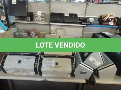 LOTE 237 - 09 SCANNER’S MARCA FUJITSU. (NO ESTADO) ATENÇÃO! FAZER A VISITAÇÃO ANTES DE ARREMATAR, NÃO SABEMOS SE FUNCIONA. LEILÃO NÃO TEM GARANTIA E NEM DEVOLUÇÃO, SUJEITO A POSSÍVEIS AVARIAS VISÍVEIS/OCULTAS E/OU AUSÊNCIA DE COMPONENTES.