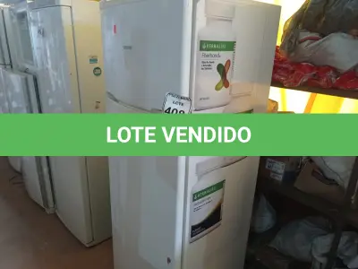LOTE 408 - 01 GELADEIRA MARCA CONSUL 220V. (NO ESTADO) ATENÇÃO! FAZER A VISITAÇÃO ANTES DE ARREMATAR, NÃO SABEMOS SE FUNCIONA. LEILÃO NÃO TEM GARANTIA E NEM DEVOLUÇÃO, SUJEITO A POSSÍVEIS AVARIAS VISÍVEIS/OCULTAS E/OU AUSÊNCIA DE COMPONENTES.