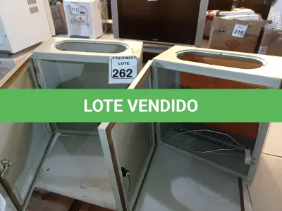 LOTE 262 - 02 CAIXAS DE FERRO P/QUADROS ELÉTRICOS. (NO ESTADO) ATENÇÃO! FAZER A VISITAÇÃO ANTES DE ARREMATAR, NÃO SABEMOS SE FUNCIONA. LEILÃO NÃO TEM GARANTIA E NEM DEVOLUÇÃO, SUJEITO A POSSÍVEIS AVARIAS VISÍVEIS/OCULTAS E/OU AUSÊNCIA DE COMPONENTES.