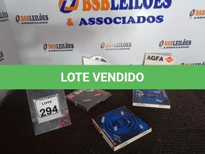 LOTE 294 - 05 FITAS ANTIGAS. (NO ESTADO) ATENÇÃO! FAZER A VISITAÇÃO ANTES DE ARREMATAR, NÃO SABEMOS SE FUNCIONA. LEILÃO NÃO TEM GARANTIA E NEM DEVOLUÇÃO, SUJEITO A POSSÍVEIS AVARIAS VISÍVEIS/OCULTAS E/OU AUSÊNCIA DE COMPONENTES.