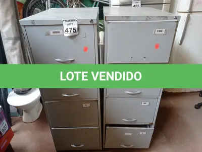 LOTE 475 - 02 ARQUIVOS DE AÇO C/04 GAVETAS CADA. (NO ESTADO) ATENÇÃO! FAZER A VISITAÇÃO ANTES DE ARREMATAR, NÃO SABEMOS SE FUNCIONA. LEILÃO NÃO TEM GARANTIA E NEM DEVOLUÇÃO, SUJEITO A POSSÍVEIS AVARIAS VISÍVEIS/OCULTAS E/OU AUSÊNCIA DE COMPONENTES.
