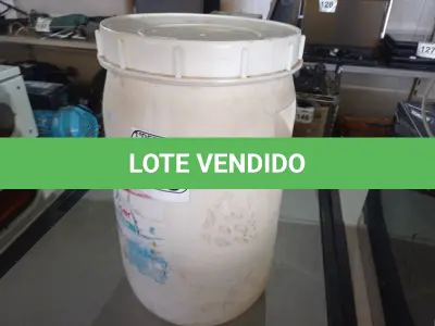 LOTE 225 - 01 TAMBOR COM PASTILHAS DE CLORO. (NO ESTADO) ATENÇÃO! FAZER A VISITAÇÃO ANTES DE ARREMATAR, NÃO SABEMOS SE FUNCIONA. LEILÃO NÃO TEM GARANTIA E NEM DEVOLUÇÃO, SUJEITO A POSSÍVEIS AVARIAS VISÍVEIS/OCULTAS E/OU AUSÊNCIA DE COMPONENTES.