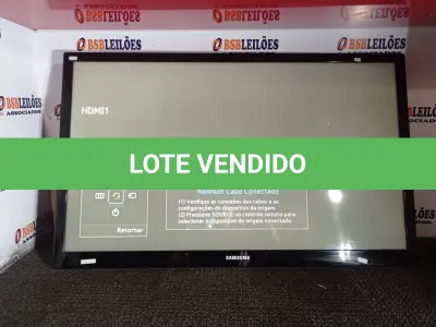 LOTE 344 - 01 TV MARCA SAMSUNG 43”. (NO ESTADO) ATENÇÃO! FAZER A VISITAÇÃO ANTES DE ARREMATAR, NÃO SABEMOS SE FUNCIONA. LEILÃO NÃO TEM GARANTIA E NEM DEVOLUÇÃO, SUJEITO A POSSÍVEIS AVARIAS VISÍVEIS/OCULTAS E/OU AUSÊNCIA DE COMPONENTES.