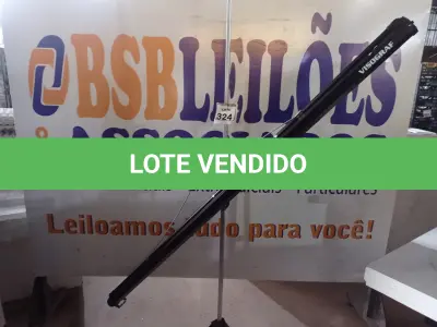 LOTE 324 - 01 TELA DE PROJEÇÃO MARCA VISOGRAF. (NO ESTADO) ATENÇÃO! FAZER A VISITAÇÃO ANTES DE ARREMATAR, NÃO SABEMOS SE FUNCIONA. LEILÃO NÃO TEM GARANTIA E NEM DEVOLUÇÃO, SUJEITO A POSSÍVEIS AVARIAS VISÍVEIS/OCULTAS E/OU AUSÊNCIA DE COMPONENTES.