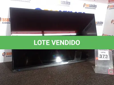 LOTE 373 - 01 TV MARCA AOC 42”. (NO ESTADO) ATENÇÃO! FAZER A VISITAÇÃO ANTES DE ARREMATAR, NÃO SABEMOS SE FUNCIONA. LEILÃO NÃO TEM GARANTIA E NEM DEVOLUÇÃO, SUJEITO A POSSÍVEIS AVARIAS VISÍVEIS/OCULTAS E/OU AUSÊNCIA DE COMPONENTES.