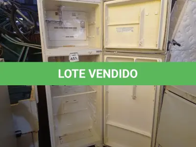 LOTE 455 - 01 GELADEIRA MARCA ELECTROLUX FROST FREE. (NO ESTADO) ATENÇÃO! FAZER A VISITAÇÃO ANTES DE ARREMATAR, NÃO SABEMOS SE FUNCIONA. LEILÃO NÃO TEM GARANTIA E NEM DEVOLUÇÃO, SUJEITO A POSSÍVEIS AVARIAS VISÍVEIS/OCULTAS E/OU AUSÊNCIA DE COMPONENTES.