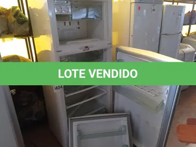 LOTE 404 - 01 GELADEIRA MARCA BRASTEMP FROST FREE 220V. (NO ESTADO) ATENÇÃO! FAZER A VISITAÇÃO ANTES DE ARREMATAR, NÃO SABEMOS SE FUNCIONA. LEILÃO NÃO TEM GARANTIA E NEM DEVOLUÇÃO, SUJEITO A POSSÍVEIS AVARIAS VISÍVEIS/OCULTAS E/OU AUSÊNCIA DE COMPONENTES.