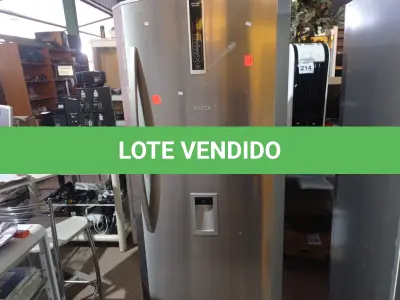 LOTE 276 - 01 GELADEIRA MARCA BOSCH. (NO ESTADO) ATENÇÃO! FAZER A VISITAÇÃO ANTES DE ARREMATAR, NÃO SABEMOS SE FUNCIONA. LEILÃO NÃO TEM GARANTIA E NEM DEVOLUÇÃO, SUJEITO A POSSÍVEIS AVARIAS VISÍVEIS/OCULTAS E/OU AUSÊNCIA DE COMPONENTES.