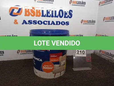 LOTE 210 - 01 GALÃO DE TINTA MARCA QUALITEX 18L. (NO ESTADO) ATENÇÃO! FAZER A VISITAÇÃO ANTES DE ARREMATAR, NÃO SABEMOS SE FUNCIONA. LEILÃO NÃO TEM GARANTIA E NEM DEVOLUÇÃO, SUJEITO A POSSÍVEIS AVARIAS VISÍVEIS/OCULTAS E/OU AUSÊNCIA DE COMPONENTES.