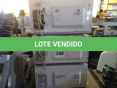 LOTE 288 - 03 MICRO-ONDAS MARCAS E MODELOS DIVERSOS C/AVARIAS. (NO ESTADO) ATENÇÃO! FAZER A VISITAÇÃO ANTES DE ARREMATAR, NÃO SABEMOS SE FUNCIONA. LEILÃO NÃO TEM GARANTIA E NEM DEVOLUÇÃO, SUJEITO A POSSÍVEIS AVARIAS VISÍVEIS/OCULTAS E/OU AUSÊNCIA DE COMPONENTES.