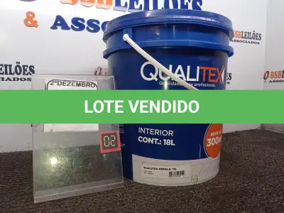 LOTE 210 - 01 GALÃO DE TINTA MARCA QUALITEX 18L. (NO ESTADO) ATENÇÃO! FAZER A VISITAÇÃO ANTES DE ARREMATAR, NÃO SABEMOS SE FUNCIONA. LEILÃO NÃO TEM GARANTIA E NEM DEVOLUÇÃO, SUJEITO A POSSÍVEIS AVARIAS VISÍVEIS/OCULTAS E/OU AUSÊNCIA DE COMPONENTES.