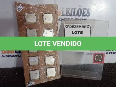LOTE 233 - 10 PROCESSADORES P/PC MARCAS E MODELOS DIVERSOS. (NO ESTADO) ATENÇÃO! FAZER A VISITAÇÃO ANTES DE ARREMATAR, NÃO SABEMOS SE FUNCIONA. LEILÃO NÃO TEM GARANTIA E NEM DEVOLUÇÃO, SUJEITO A POSSÍVEIS AVARIAS VISÍVEIS/OCULTAS E/OU AUSÊNCIA DE COMPONENTES.