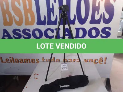 LOTE 261 - 01 TRIPÉ P/CÂMERA DIGITAL MARCA TOMATE. (NO ESTADO) ATENÇÃO! FAZER A VISITAÇÃO ANTES DE ARREMATAR, NÃO SABEMOS SE FUNCIONA. LEILÃO NÃO TEM GARANTIA E NEM DEVOLUÇÃO, SUJEITO A POSSÍVEIS AVARIAS VISÍVEIS/OCULTAS E/OU AUSÊNCIA DE COMPONENTES.