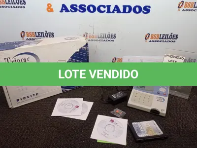 LOTE 252 - 01 ANALISADOR DE SANGUE MARCA TRIAGE. (NO ESTADO) ATENÇÃO! FAZER A VISITAÇÃO ANTES DE ARREMATAR, NÃO SABEMOS SE FUNCIONA. LEILÃO NÃO TEM GARANTIA E NEM DEVOLUÇÃO, SUJEITO A POSSÍVEIS AVARIAS VISÍVEIS/OCULTAS E/OU AUSÊNCIA DE COMPONENTES.