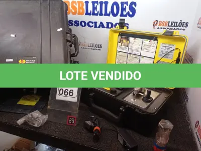 LOTE 066 - 01 IDENTIFICADOR DE SUBSTÂNCIAS QUÍMICAS MARCA SMITHS MODELO HAZMATID360 C/MALETA. (NO ESTADO) ATENÇÃO! FAZER A VISITAÇÃO ANTES DE ARREMATAR, NÃO SABEMOS SE FUNCIONA. LEILÃO NÃO TEM GARANTIA E NEM DEVOLUÇÃO, SUJEITO A POSSÍVEIS AVARIAS VISÍVEIS/OCULTAS E/OU AUSÊNCIA DE COMPONENTES.