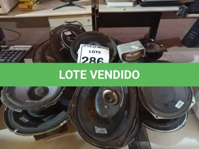 LOTE 286 - 01 LOTE C/VÁRIOS AUTO FALANTES AUTOMOTIVOS MARCAS E MODELOS DIVERSOS. (NO ESTADO) ATENÇÃO! FAZER A VISITAÇÃO ANTES DE ARREMATAR, NÃO SABEMOS SE FUNCIONA. LEILÃO NÃO TEM GARANTIA E NEM DEVOLUÇÃO, SUJEITO A POSSÍVEIS AVARIAS VISÍVEIS/OCULTAS E/OU AUSÊNCIA DE COMPONENTES.