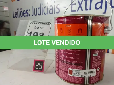 LOTE 193 - 01 LATA DE TINTA COR BRILHANTE COLORADO MARCA SUVINIL 3,6L P/MADEIRAS E METAIS. (NO ESTADO) ATENÇÃO! FAZER A VISITAÇÃO ANTES DE ARREMATAR, NÃO SABEMOS SE FUNCIONA. LEILÃO NÃO TEM GARANTIA E NEM DEVOLUÇÃO, SUJEITO A POSSÍVEIS AVARIAS VISÍVEIS/OCULTAS E/OU AUSÊNCIA DE COMPONENTES.