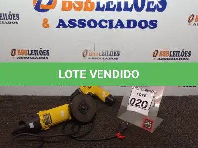 LOTE 020 - 01 ESMERILHADEIRA MARCA TITANIUM E 01 PARAFUSADEIRA MARCA TITANIUM. (NO ESTADO) ATENÇÃO! FAZER A VISITAÇÃO ANTES DE ARREMATAR, NÃO SABEMOS SE FUNCIONA. LEILÃO NÃO TEM GARANTIA E NEM DEVOLUÇÃO, SUJEITO A POSSÍVEIS AVARIAS VISÍVEIS/OCULTAS E/OU AUSÊNCIA DE COMPONENTES.