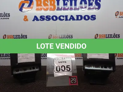 LOTE 005 - 02 IMPRESSORAS DE CUPOM FISCAL MARCA BEMATECH. (NO ESTADO) ATENÇÃO! FAZER A VISITAÇÃO ANTES DE ARREMATAR, NÃO SABEMOS SE FUNCIONA. LEILÃO NÃO TEM GARANTIA E NEM DEVOLUÇÃO, SUJEITO A POSSÍVEIS AVARIAS VISÍVEIS/OCULTAS E/OU AUSÊNCIA DE COMPONENTES.