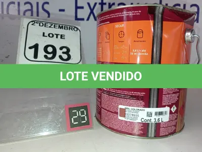 LOTE 193 - 01 LATA DE TINTA COR BRILHANTE COLORADO MARCA SUVINIL 3,6L P/MADEIRAS E METAIS. (NO ESTADO) ATENÇÃO! FAZER A VISITAÇÃO ANTES DE ARREMATAR, NÃO SABEMOS SE FUNCIONA. LEILÃO NÃO TEM GARANTIA E NEM DEVOLUÇÃO, SUJEITO A POSSÍVEIS AVARIAS VISÍVEIS/OCULTAS E/OU AUSÊNCIA DE COMPONENTES.