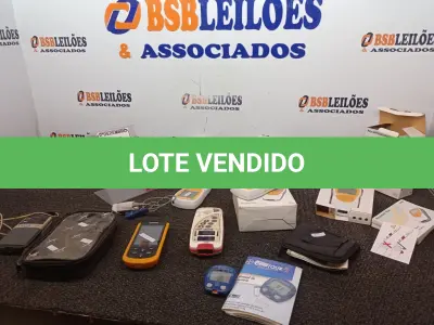LOTE 019 - 05 MEDIDORES DE GLICOSE EQUINOS E ELETRÔNICOS DIVERSOS. (NO ESTADO) ATENÇÃO! FAZER A VISITAÇÃO ANTES DE ARREMATAR, NÃO SABEMOS SE FUNCIONA. LEILÃO NÃO TEM GARANTIA E NEM DEVOLUÇÃO, SUJEITO A POSSÍVEIS AVARIAS VISÍVEIS/OCULTAS E/OU AUSÊNCIA DE COMPONENTES.