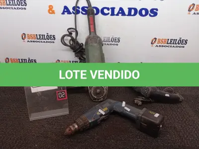 LOTE 110 - 01 PARAFUSADEIRA, 01 FURADEIRA E 01 LIXADEIRA MARCAS E MODELOS DIVERSOS P/RETIRADA DE PEÇAS. (NO ESTADO) ATENÇÃO! FAZER A VISITAÇÃO ANTES DE ARREMATAR, NÃO SABEMOS SE FUNCIONA. LEILÃO NÃO TEM GARANTIA E NEM DEVOLUÇÃO, SUJEITO A POSSÍVEIS AVARIAS VISÍVEIS/OCULTAS E/OU AUSÊNCIA DE COMPONENTES.