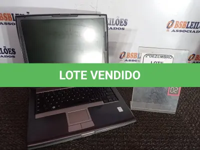 LOTE 235 - 01 NOTEBOOK MARCA DELL. (NO ESTADO) ATENÇÃO! FAZER A VISITAÇÃO ANTES DE ARREMATAR, NÃO SABEMOS SE FUNCIONA. LEILÃO NÃO TEM GARANTIA E NEM DEVOLUÇÃO, SUJEITO A POSSÍVEIS AVARIAS VISÍVEIS/OCULTAS E/OU AUSÊNCIA DE COMPONENTES.