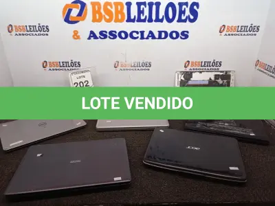 LOTE 202 - 05 NOTEBOOKS MARCAS E MODELOS DIVERSOS P/RETIRADA DE PEÇAS. (NO ESTADO) ATENÇÃO! FAZER A VISITAÇÃO ANTES DE ARREMATAR, NÃO SABEMOS SE FUNCIONA. LEILÃO NÃO TEM GARANTIA E NEM DEVOLUÇÃO, SUJEITO A POSSÍVEIS AVARIAS VISÍVEIS/OCULTAS E/OU AUSÊNCIA DE COMPONENTES.
