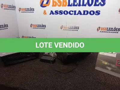 LOTE 201 - 01 BASE DE VOLANTE PARA SIMULADORES DE CORRIDA MARCA FANATEC E 01 PROJETOR MULTIMIDIA MARCA LG. (NO ESTADO) ATENÇÃO! FAZER A VISITAÇÃO ANTES DE ARREMATAR, NÃO SABEMOS SE FUNCIONA. LEILÃO NÃO TEM GARANTIA E NEM DEVOLUÇÃO, SUJEITO A POSSÍVEIS AVARIAS VISÍVEIS/OCULTAS E/OU AUSÊNCIA DE COMPONENTES.