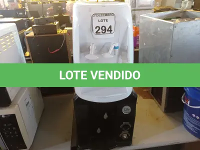 LOTE 294 - 02 BEBEDOUROS MARCAS E MODELOS DIVERSOS SENDO 01 P/GALÃO C/AVARIAS. (NO ESTADO) ATENÇÃO! FAZER A VISITAÇÃO ANTES DE ARREMATAR, NÃO SABEMOS SE FUNCIONA. LEILÃO NÃO TEM GARANTIA E NEM DEVOLUÇÃO, SUJEITO A POSSÍVEIS AVARIAS VISÍVEIS/OCULTAS E/OU AUSÊNCIA DE COMPONENTES.