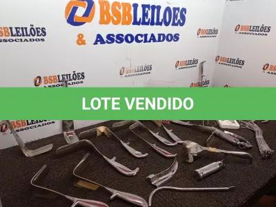 LOTE 004 - 01 LOTE C/MATERIAIS ODONTOLÓGICOS DIVERSOS. (NO ESTADO) ATENÇÃO! FAZER A VISITAÇÃO ANTES DE ARREMATAR, NÃO SABEMOS SE FUNCIONA. LEILÃO NÃO TEM GARANTIA E NEM DEVOLUÇÃO, SUJEITO A POSSÍVEIS AVARIAS VISÍVEIS/OCULTAS E/OU AUSÊNCIA DE COMPONENTES.