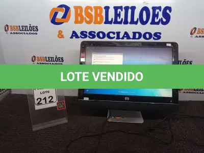 LOTE 212 - 01 ALL IN ONE MARCA HP C/FONTE. (NO ESTADO) ATENÇÃO! FAZER A VISITAÇÃO ANTES DE ARREMATAR, NÃO SABEMOS SE FUNCIONA. LEILÃO NÃO TEM GARANTIA E NEM DEVOLUÇÃO, SUJEITO A POSSÍVEIS AVARIAS VISÍVEIS/OCULTAS E/OU AUSÊNCIA DE COMPONENTES.