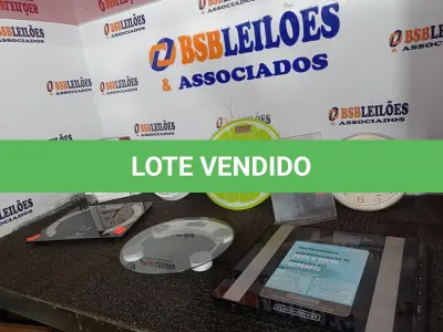 LOTE 247 - 04 BALANÇAS DIGITAIS E 02 RELÓGIOS P/PAREDE MARCAS E MODELOS DIVERSOS. (NO ESTADO) ATENÇÃO! FAZER A VISITAÇÃO ANTES DE ARREMATAR, NÃO SABEMOS SE FUNCIONA. LEILÃO NÃO TEM GARANTIA E NEM DEVOLUÇÃO, SUJEITO A POSSÍVEIS AVARIAS VISÍVEIS/OCULTAS E/OU AUSÊNCIA DE COMPONENTES.