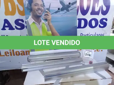 LOTE 216 - 01 LOTE C/VÁRIOS PAINÉIS DE ALUMÍNIO P/PROPAGANDA. (NO ESTADO) ATENÇÃO! FAZER A VISITAÇÃO ANTES DE ARREMATAR, NÃO SABEMOS SE FUNCIONA. LEILÃO NÃO TEM GARANTIA E NEM DEVOLUÇÃO, SUJEITO A POSSÍVEIS AVARIAS VISÍVEIS/OCULTAS E/OU AUSÊNCIA DE COMPONENTES.