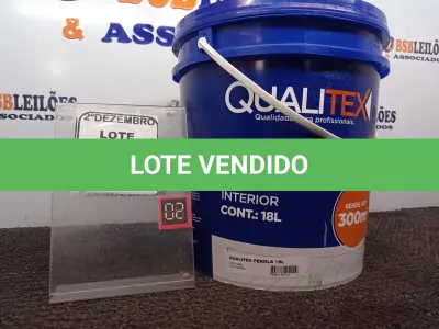 LOTE 210 - 01 GALÃO DE TINTA MARCA QUALITEX 18L. (NO ESTADO) ATENÇÃO! FAZER A VISITAÇÃO ANTES DE ARREMATAR, NÃO SABEMOS SE FUNCIONA. LEILÃO NÃO TEM GARANTIA E NEM DEVOLUÇÃO, SUJEITO A POSSÍVEIS AVARIAS VISÍVEIS/OCULTAS E/OU AUSÊNCIA DE COMPONENTES.