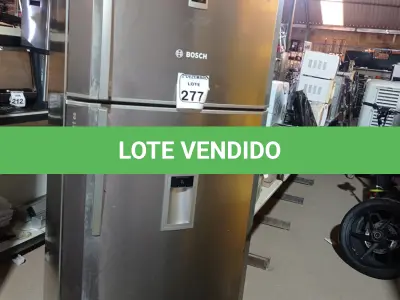 LOTE 277 - 01 GELADEIRA MARCA BOSCH. (NO ESTADO) ATENÇÃO! FAZER A VISITAÇÃO ANTES DE ARREMATAR, NÃO SABEMOS SE FUNCIONA. LEILÃO NÃO TEM GARANTIA E NEM DEVOLUÇÃO, SUJEITO A POSSÍVEIS AVARIAS VISÍVEIS/OCULTAS E/OU AUSÊNCIA DE COMPONENTES.