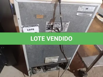 LOTE 493 - 01 FRIGOBAR 220V MARCA CONSUL. (NO ESTADO) ATENÇÃO! FAZER A VISITAÇÃO ANTES DE ARREMATAR, NÃO SABEMOS SE FUNCIONA. LEILÃO NÃO TEM GARANTIA E NEM DEVOLUÇÃO, SUJEITO A POSSÍVEIS AVARIAS VISÍVEIS/OCULTAS E/OU AUSÊNCIA DE COMPONENTES.