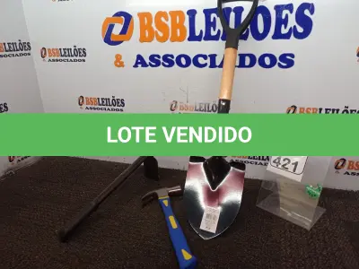 LOTE 421 - 01 MARTELO, 01 MINI PÁ E 01 SACHO P/JARDIM(NOVO). (NO ESTADO) ATENÇÃO! FAZER A VISITAÇÃO ANTES DE ARREMATAR, NÃO SABEMOS SE FUNCIONA. LEILÃO NÃO TEM GARANTIA E NEM DEVOLUÇÃO, SUJEITO A POSSÍVEIS AVARIAS VISÍVEIS/OCULTAS E/OU AUSÊNCIA DE COMPONENTES.